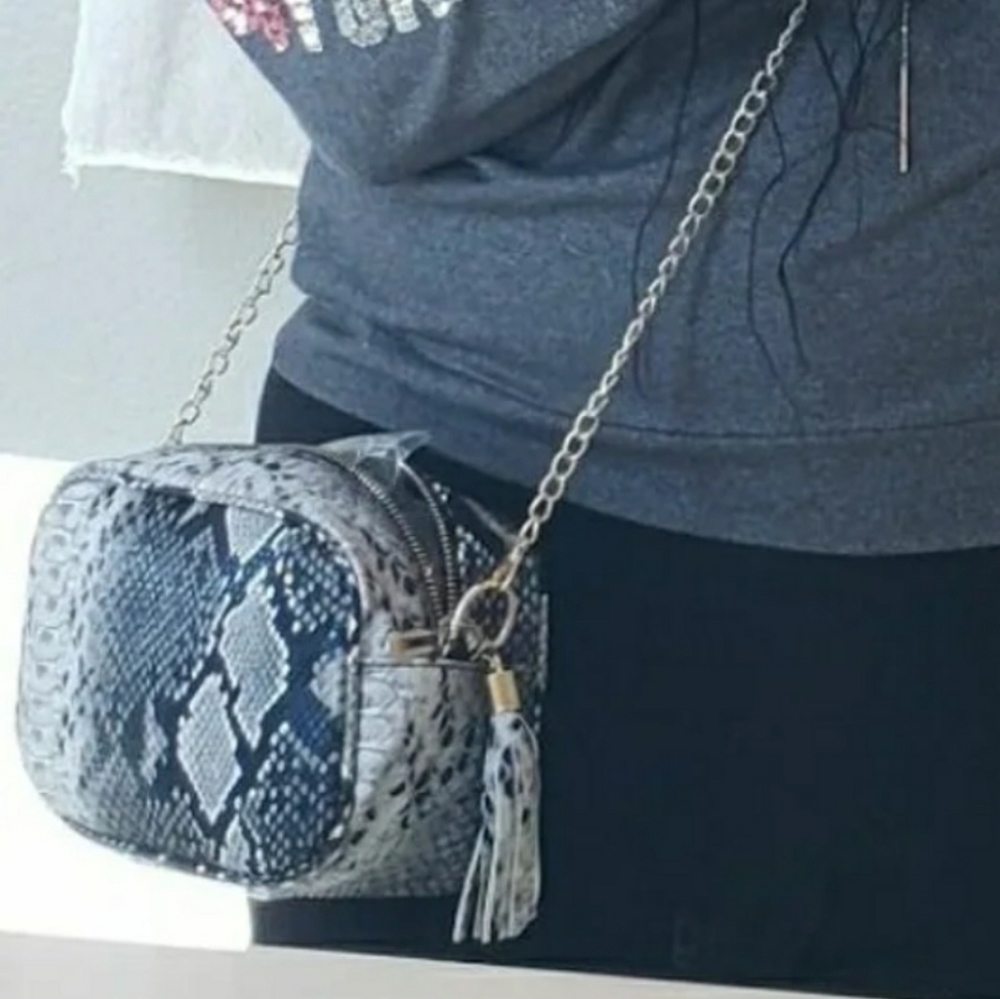 🆕️SALE!Snake Print Crossbody Messenger Bag💕 - Picture 11 of 11